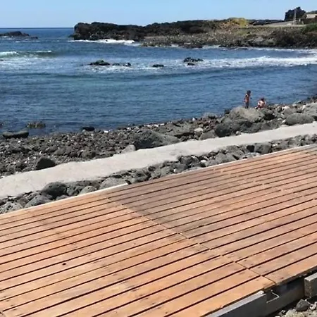 Predio Do Castelo Caloura